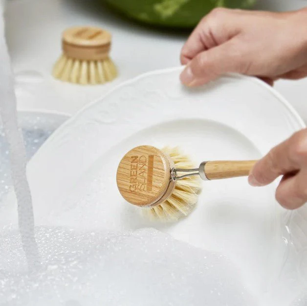 Green Island Replaceable Dish Washer, Plastic Free Eco Friendly Kitchen Brush - Image 2