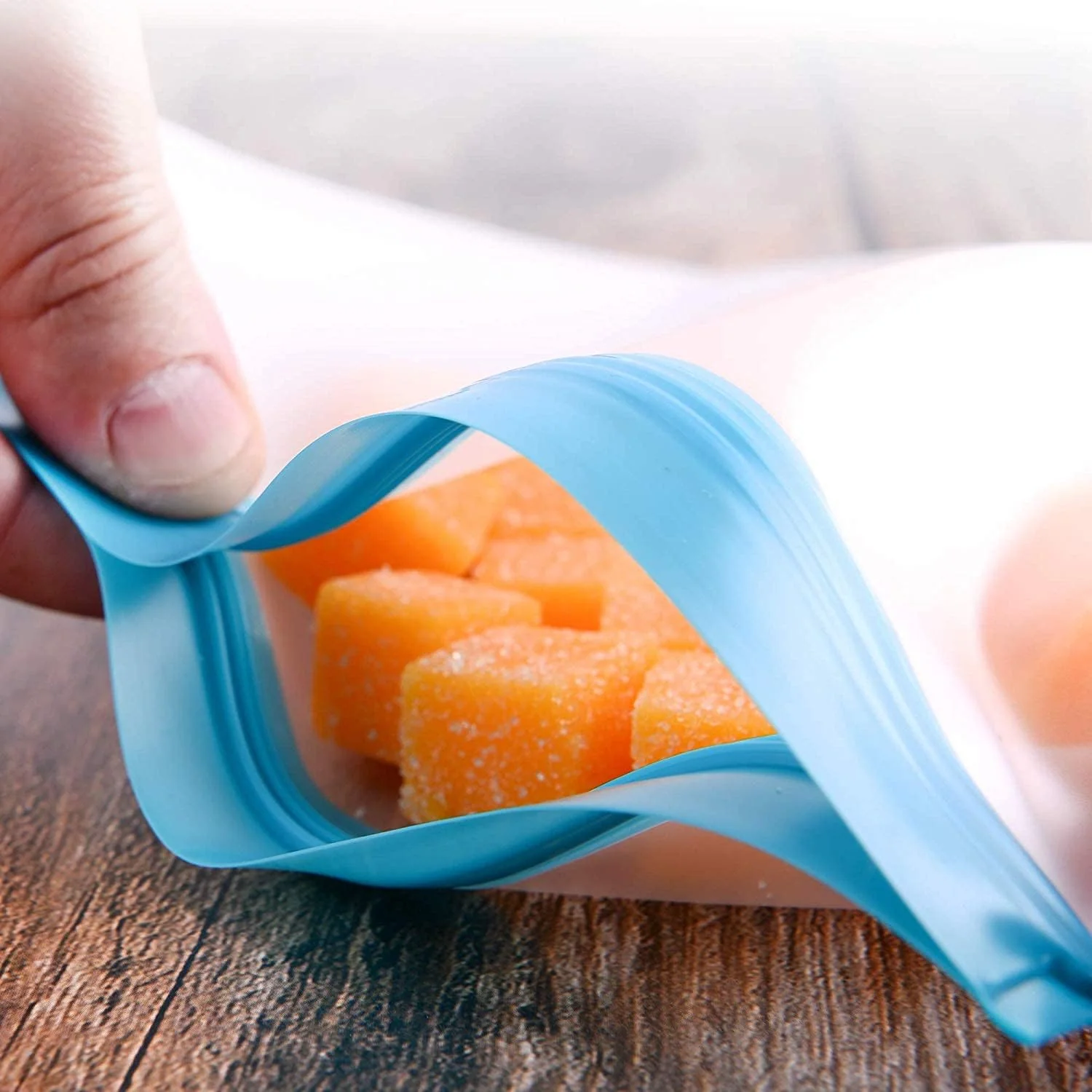 Reusable Food Bags for Fridge & Freezer - 3 Pack - Image 4
